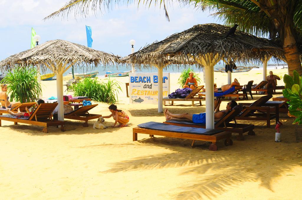 Lanka Beach Hotel Ettukala Eksteriør bilde