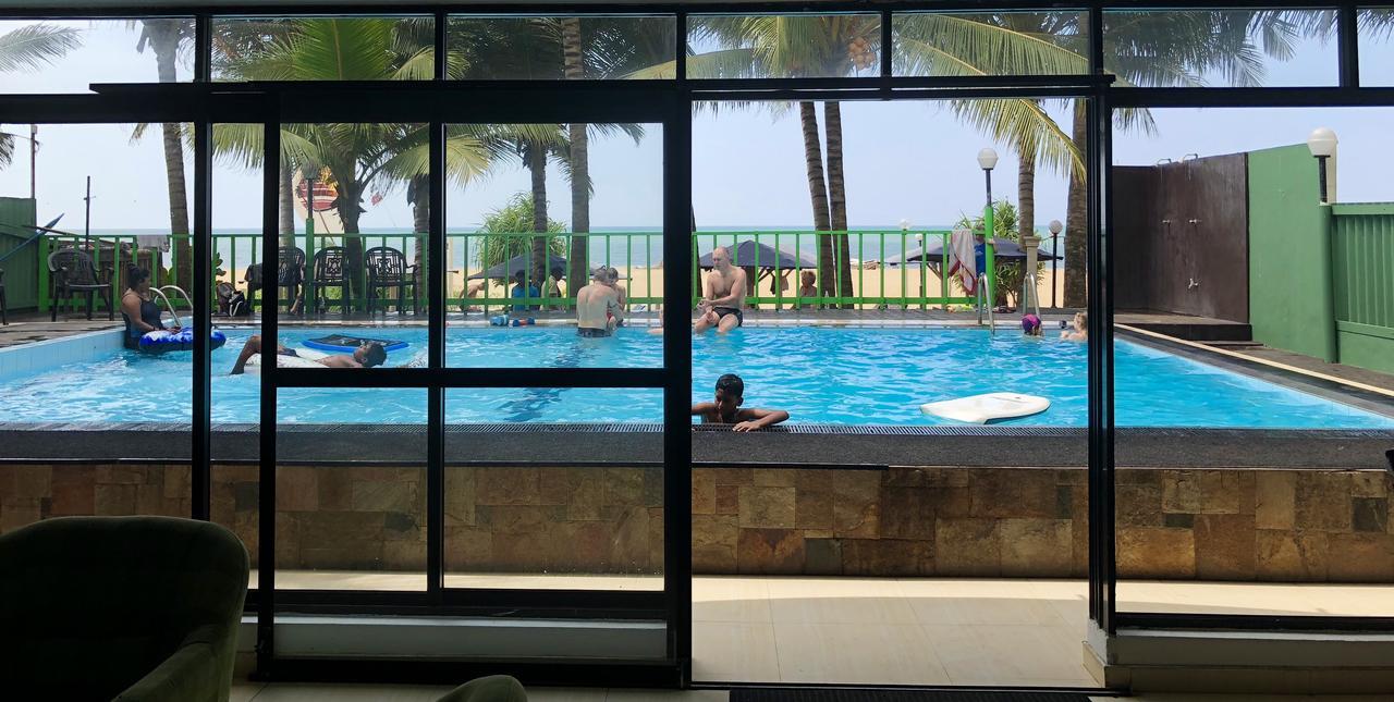Lanka Beach Hotel Ettukala Eksteriør bilde