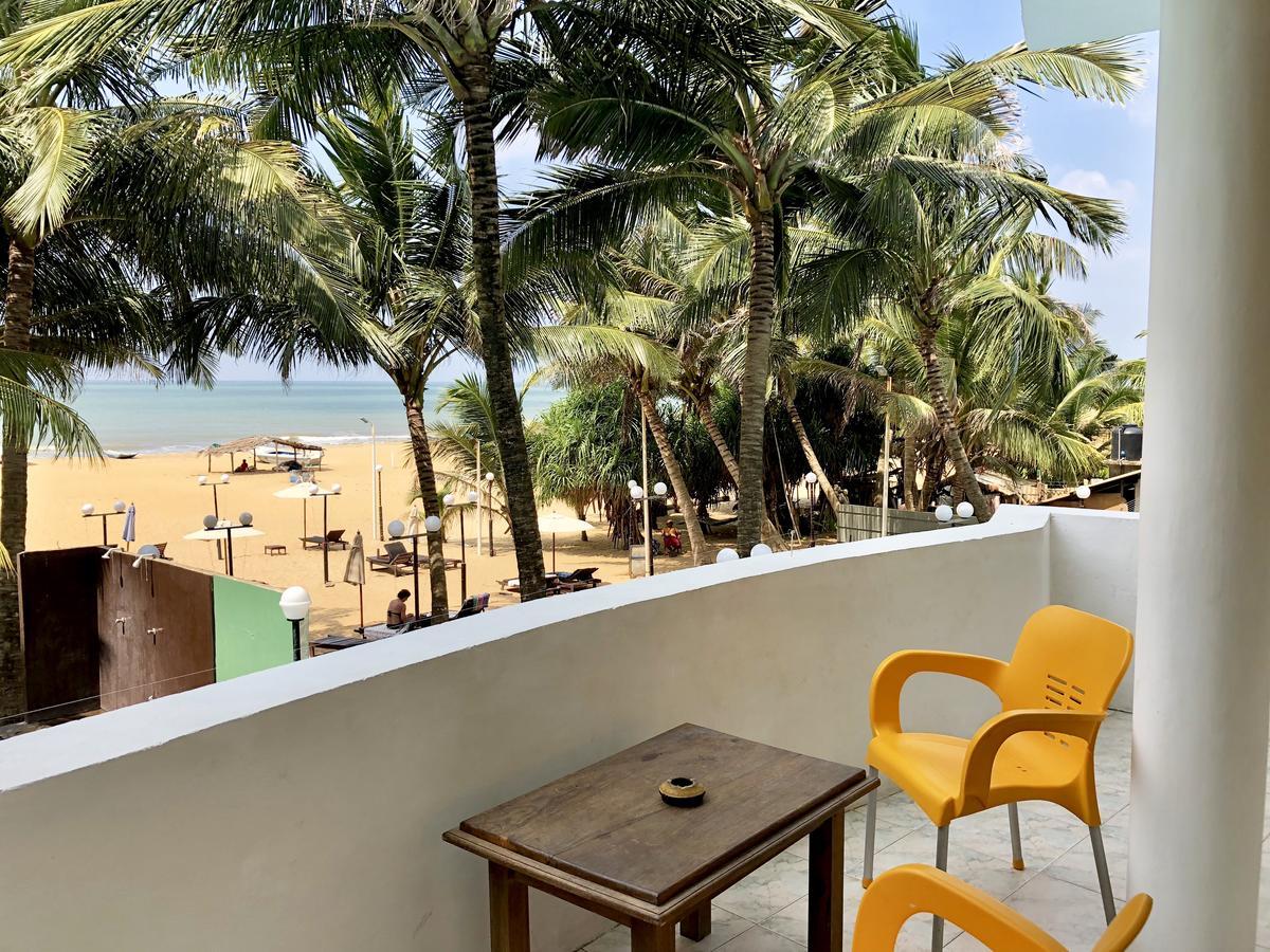Lanka Beach Hotel Ettukala Eksteriør bilde