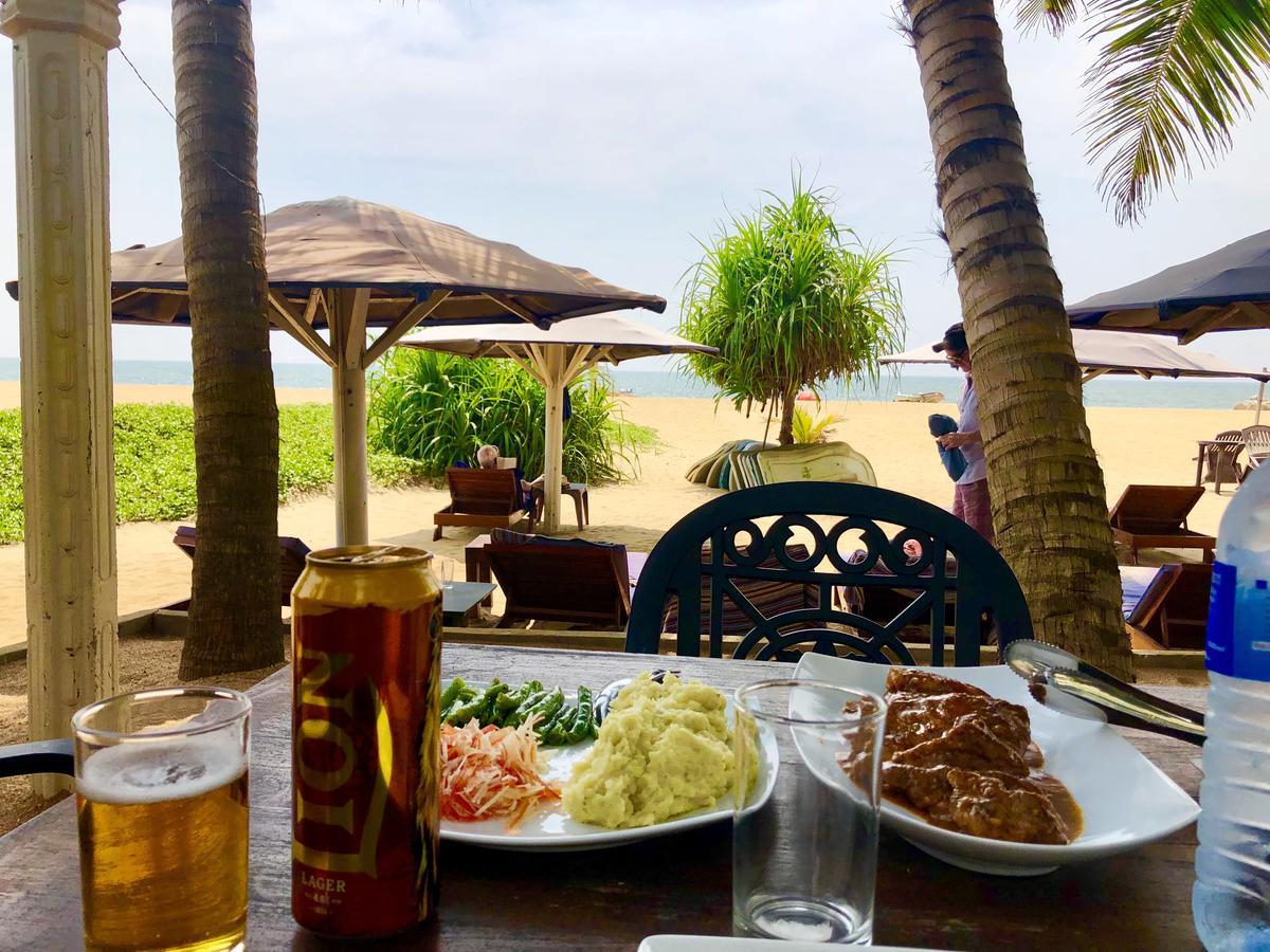 Lanka Beach Hotel Ettukala Eksteriør bilde