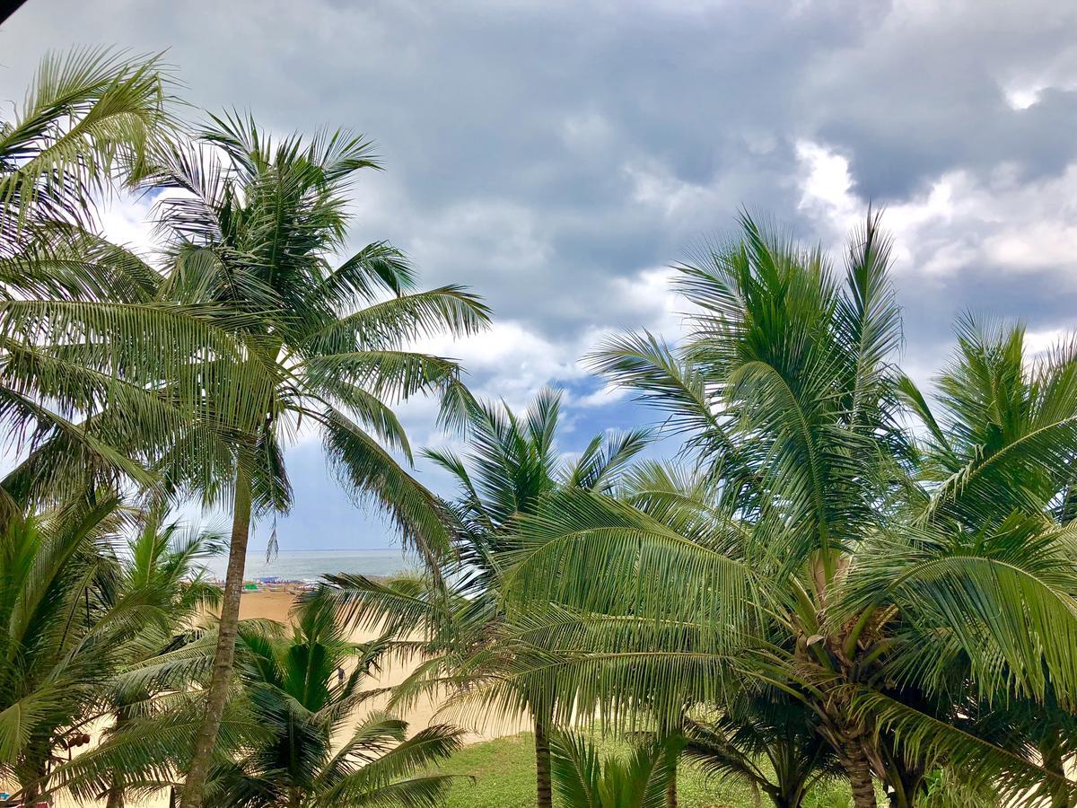 Lanka Beach Hotel Ettukala Eksteriør bilde