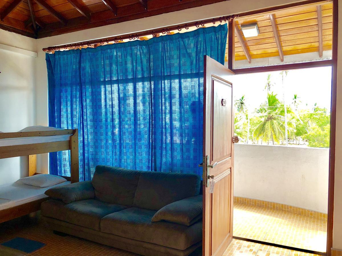 Lanka Beach Hotel Ettukala Eksteriør bilde