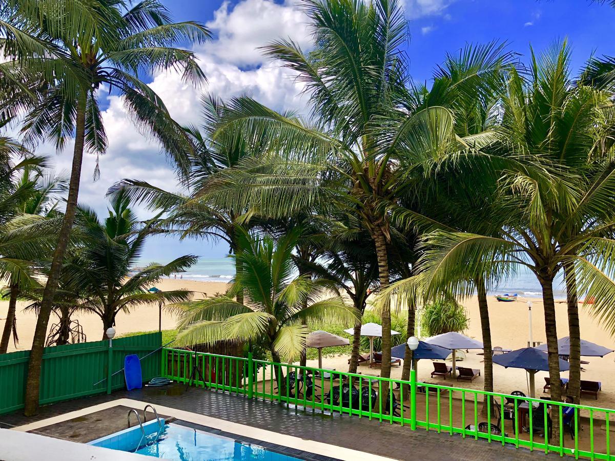 Lanka Beach Hotel Ettukala Eksteriør bilde