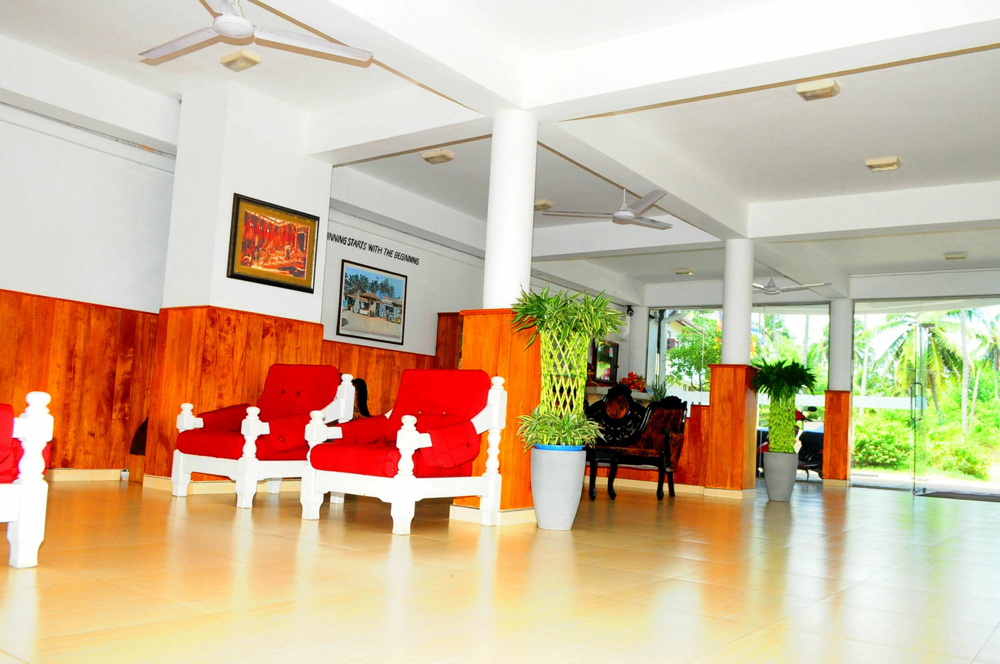 Lanka Beach Hotel Ettukala Eksteriør bilde